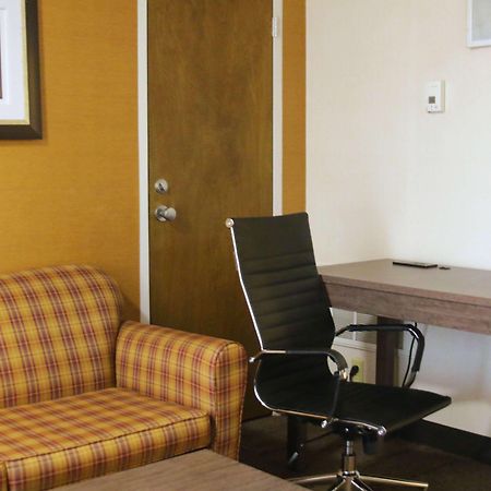 Best Western Galleria Inn & Suites Cheektowaga Ngoại thất bức ảnh
