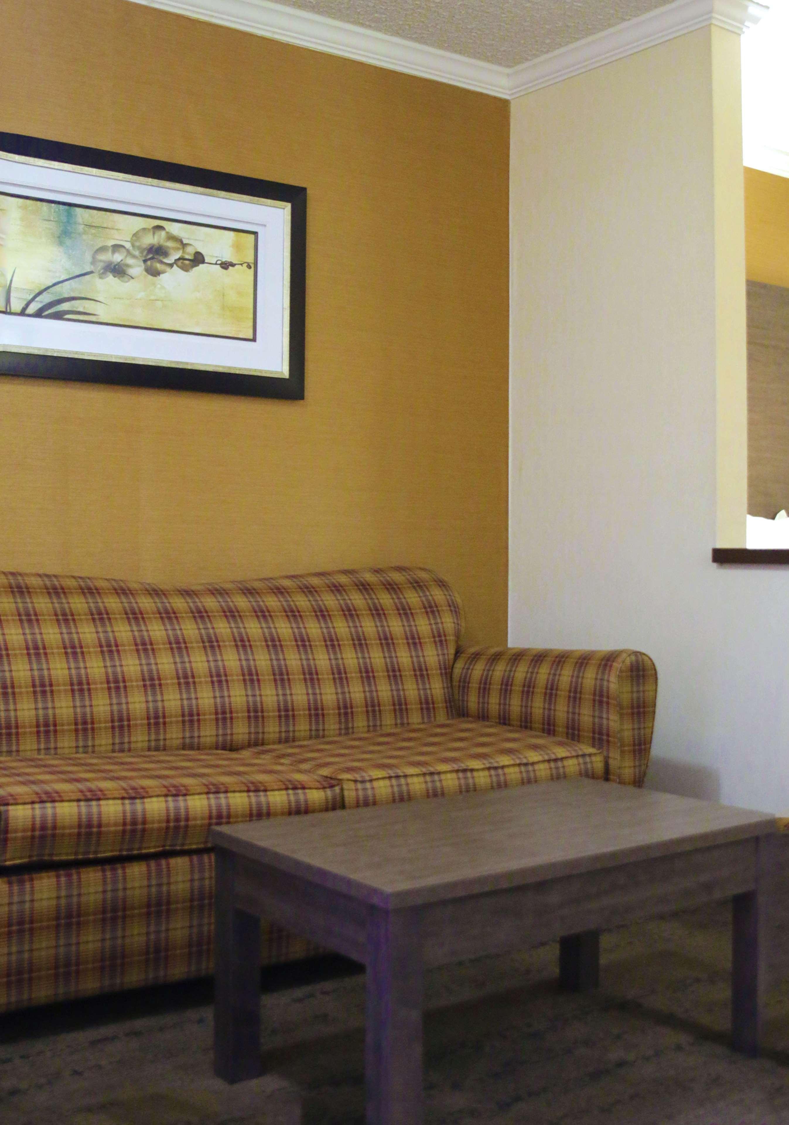 Best Western Galleria Inn & Suites Cheektowaga Ngoại thất bức ảnh