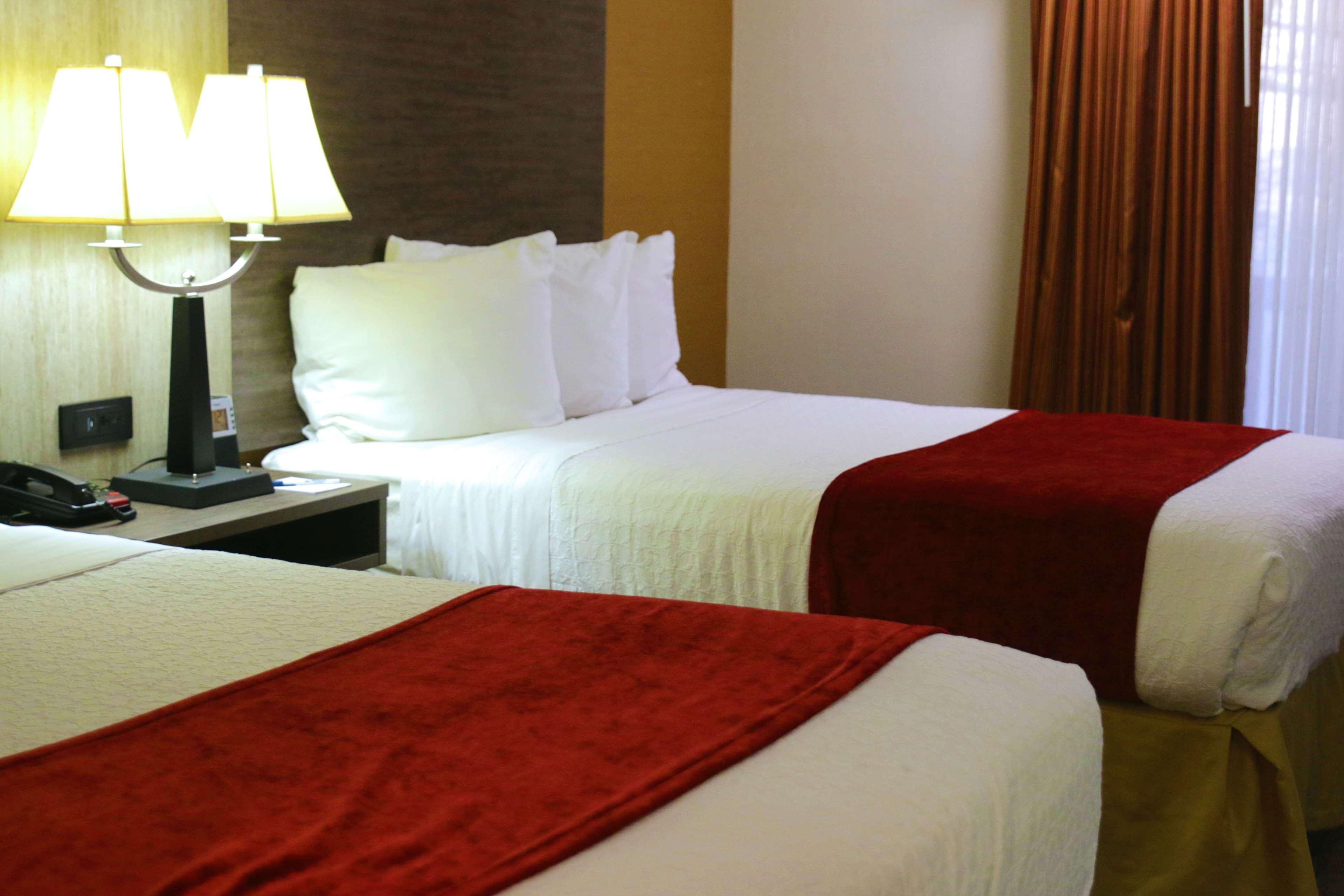 Best Western Galleria Inn & Suites Cheektowaga Ngoại thất bức ảnh