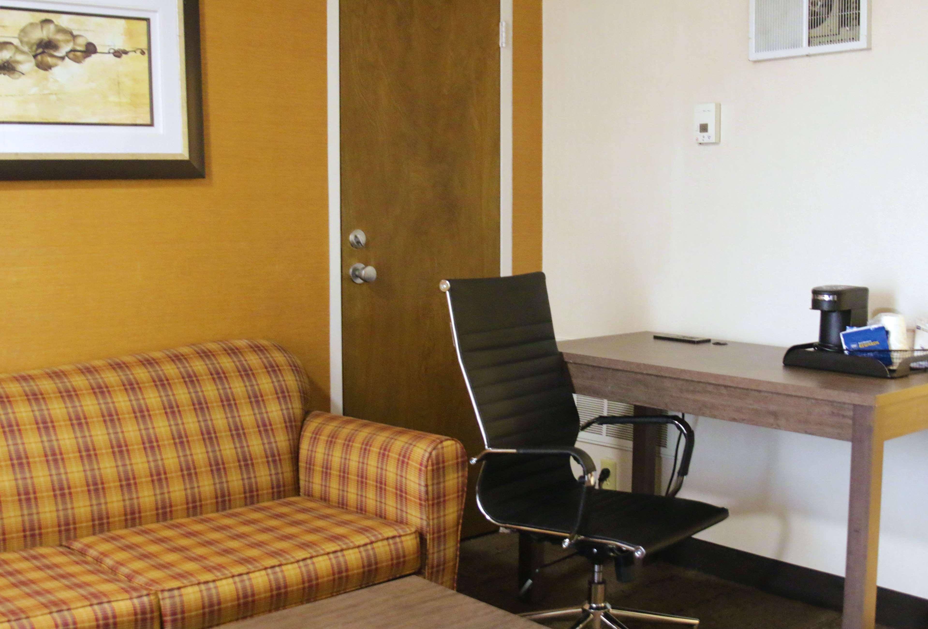 Best Western Galleria Inn & Suites Cheektowaga Ngoại thất bức ảnh